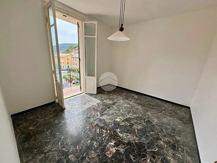 Appartamento quadrilocale in affitto in Via per Lemeglio, Moneglia