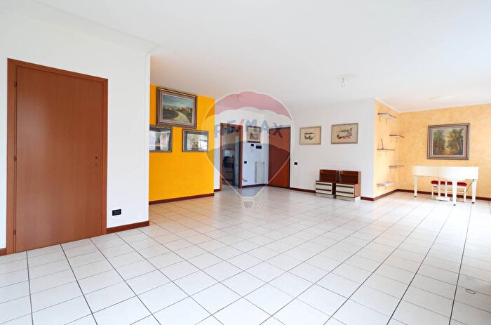 Appartamento quadrilocale in vendita in Via Bartolomeo Bono, Bergamo