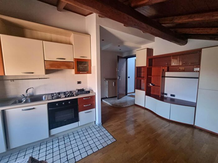 Casa bilocale in vendita in Via Makallè, Agazzano