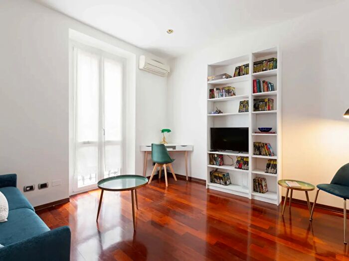 Appartamento monolocale in affitto in Via Porlezza, Milano