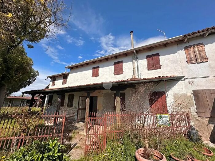 Casa con 5 locali in vendita in Via Don Luigi Moretto, Camposampiero
