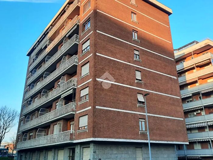 Appartamento quadrilocale in vendita in Via Garessio, Torino