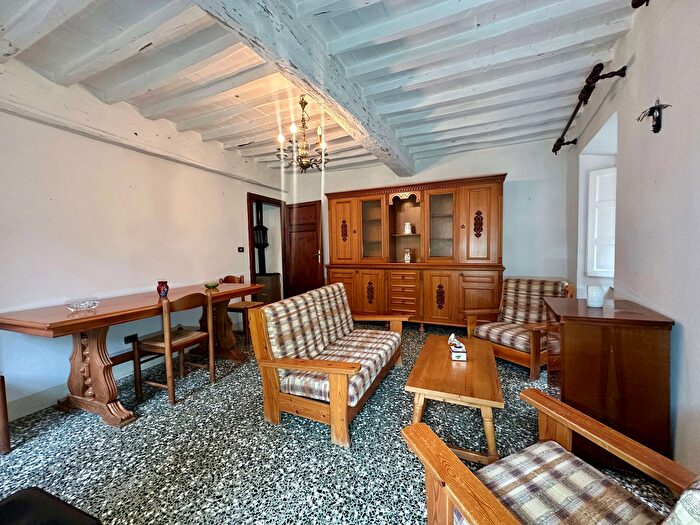 Casa con 8 locali in vendita in Via delle Ville, Capannori