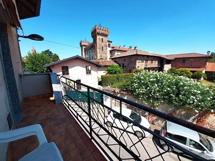 Casa quadrilocale in vendita in Via Solferino, Cislago