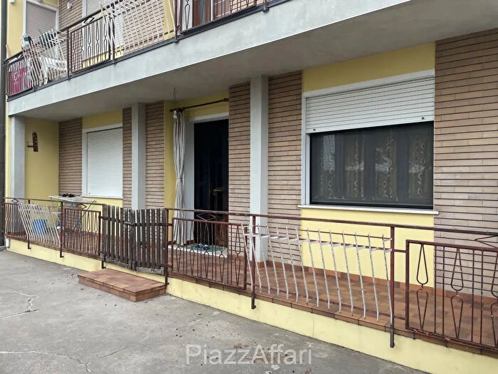 Casa con 5 locali in vendita in Via Cambroso, Codevigo