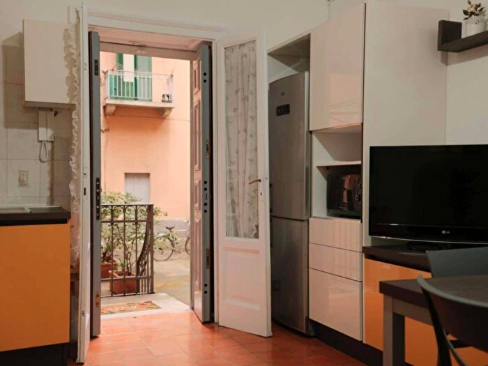 Appartamento bilocale in affitto in Via Paolo e Luigia Arpesani, Plebisciti Susa, Milano