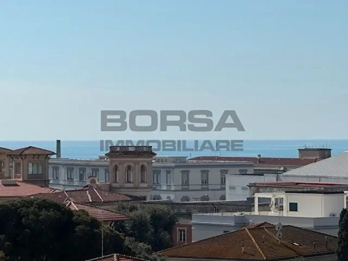 Appartamento quadrilocale in vendita in Via Goito, Livorno