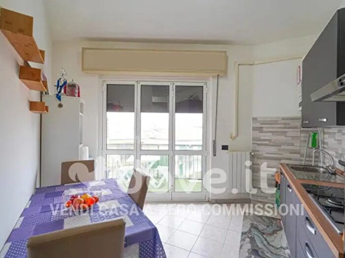 Appartamento trilocale in vendita in Via Vittorio Veneto, Bonate Sotto