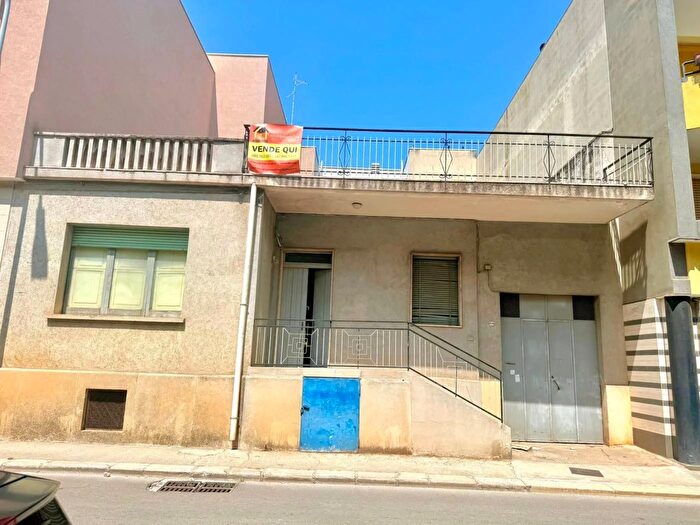 Casa quadrilocale in vendita in Indirizzo Via Monsignor Laera, Acquaviva Delle Fonti