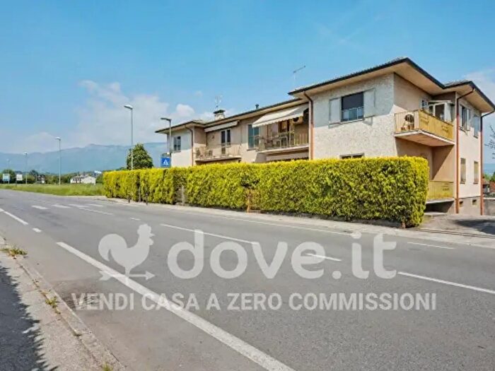 Casa quadrilocale in vendita in Via Raffaello, Thiene