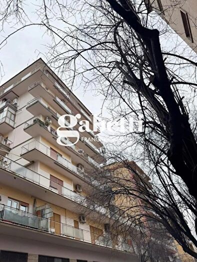 Appartamento bilocale in vendita in Viale della Serenissima, Roma