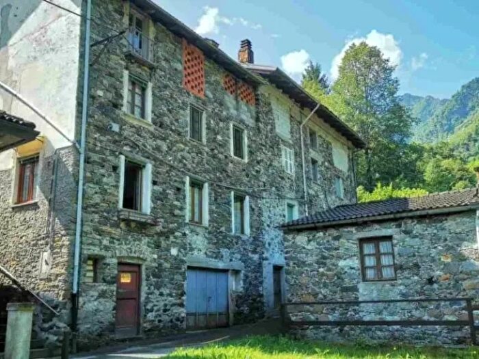 Casa con 5 locali in vendita in Morca Varallo Cellio con Breia Vercelli Piemonte Italia, Varallo