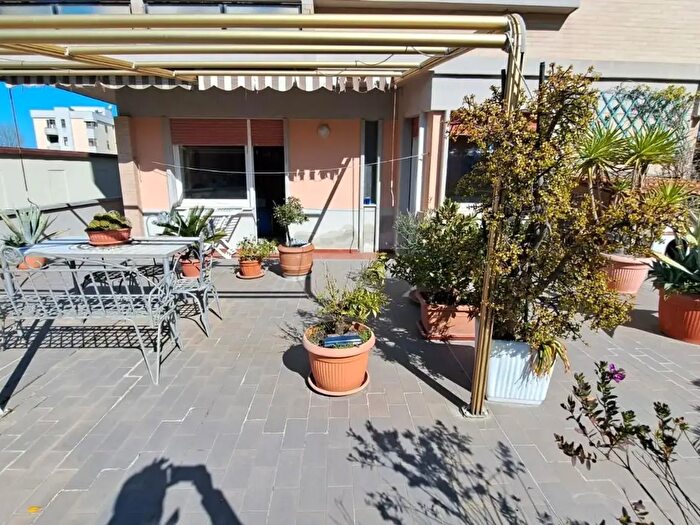 Appartamento con 6 locali in vendita in Rosignano Marittimo