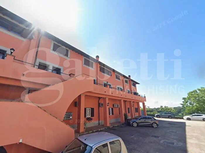 Appartamento trilocale in vendita in Via Monte Cucco, Castelnuovo Di Porto