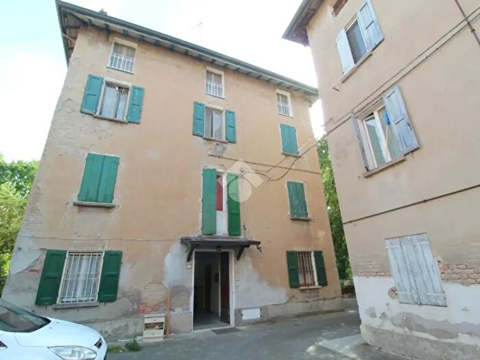 Appartamento bilocale in vendita in Via Debeli, Reggio Emilia