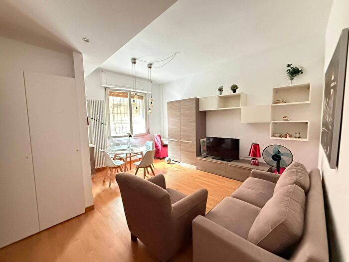 Appartamento bilocale in affitto in Viale Col di Lana, Corso San Gottardo, Milano