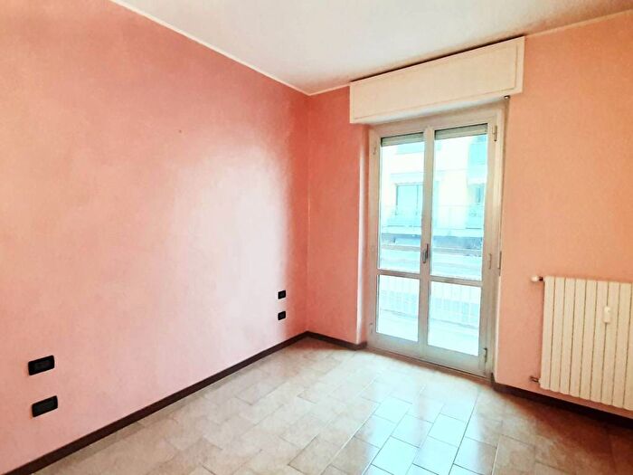 Appartamento bilocale in affitto in Via Thomas Alva Edison, Semicentro, Paderno Dugnano