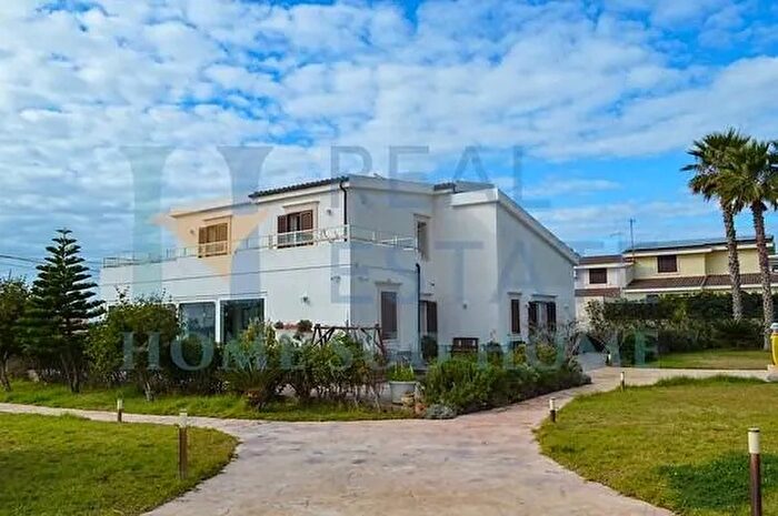 Casa in vendita in Siracusa, Noto