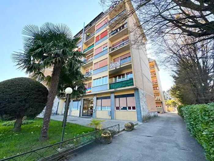 Appartamento bilocale in vendita in Via Alessandro Manzoni, Venegono Inferiore