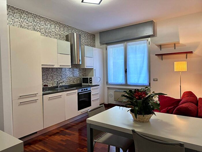 Appartamento bilocale in affitto in Via Generale Gustavo Fara, Centrale, Milano