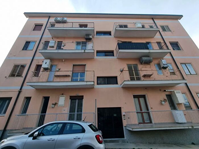 Appartamento con 5 locali in vendita in Traversa Via Giovanni da Fiore, Catanzaro