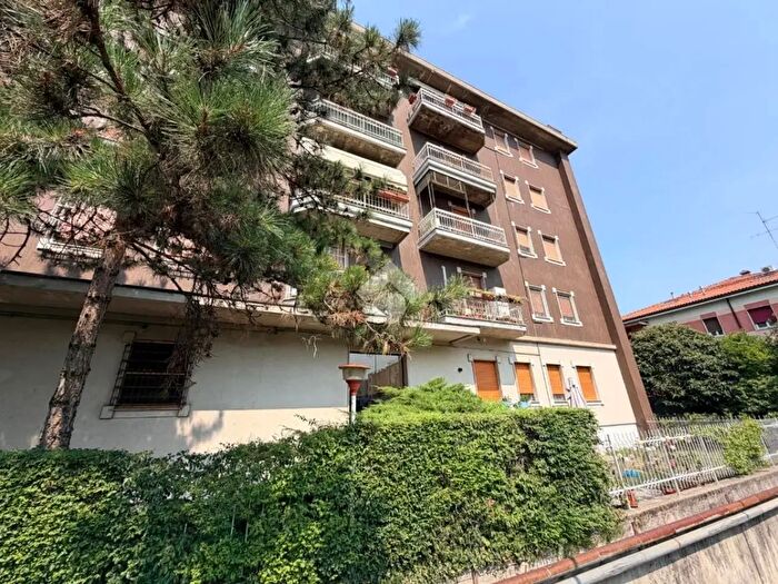Appartamento trilocale in vendita in Via Nicolò Tommaseo, Brescia