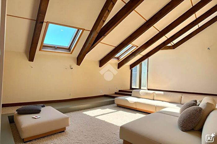 Appartamento quadrilocale in vendita in Via Giardini, Giugliano In Campania