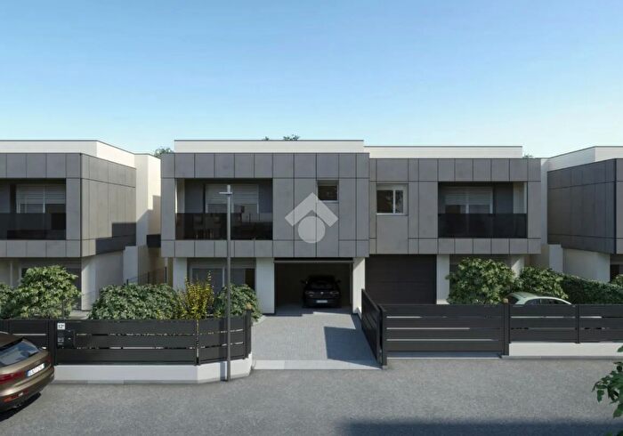 Casa quadrilocale in vendita in Via della Solidarietà, Granarolo DellEmilia