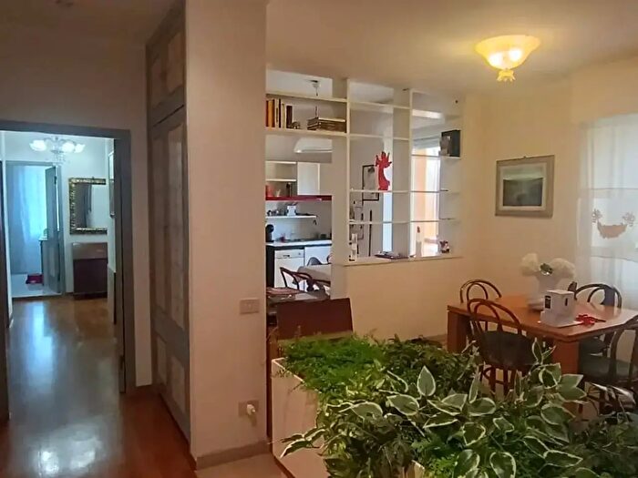 Appartamento con 5 locali in affitto in Perugia