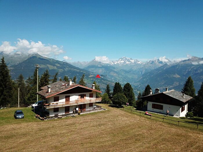 Appartamento bilocale in vendita in Frazione Modzo, Gressan