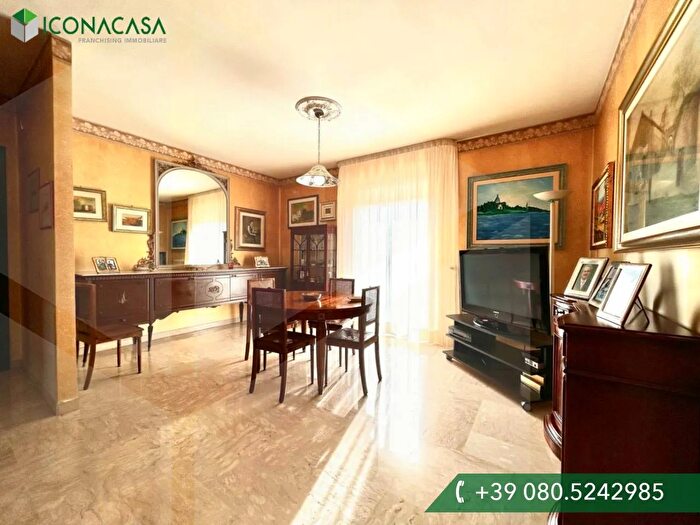 Appartamento trilocale in vendita in Via Trabaccolanti, Bari