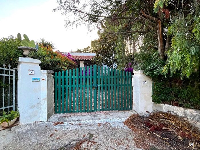 Casa quadrilocale in vendita in Ostuni