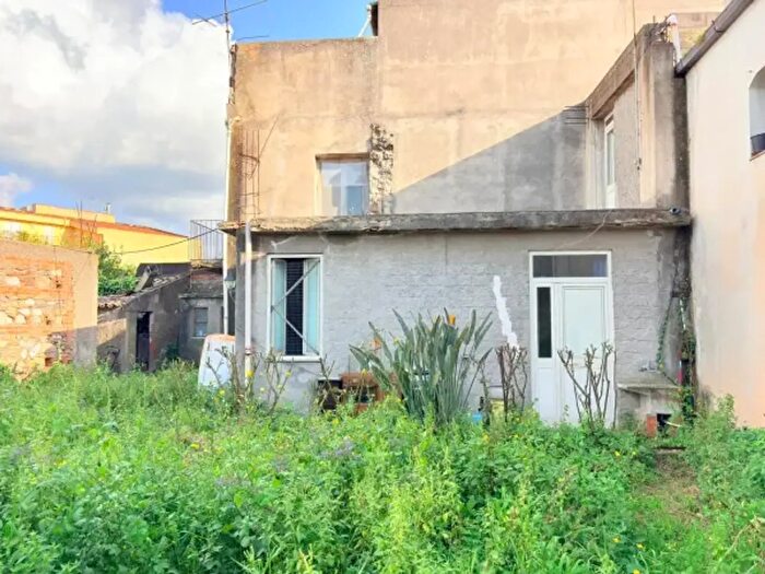 Casa trilocale in vendita in Via Professore Tommaso Impò, San Filippo Del Mela