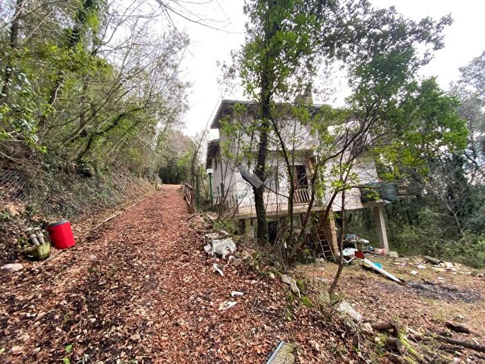 Casa con 5 locali in vendita in Via delle Tre Cornacchie, Poggio Catino