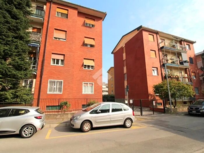 Appartamento trilocale in vendita in Via S Paolo, Rho
