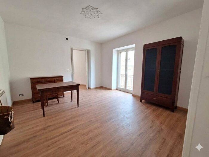 Appartamento trilocale in affitto in Via dei Mille, Via Roma, Torino