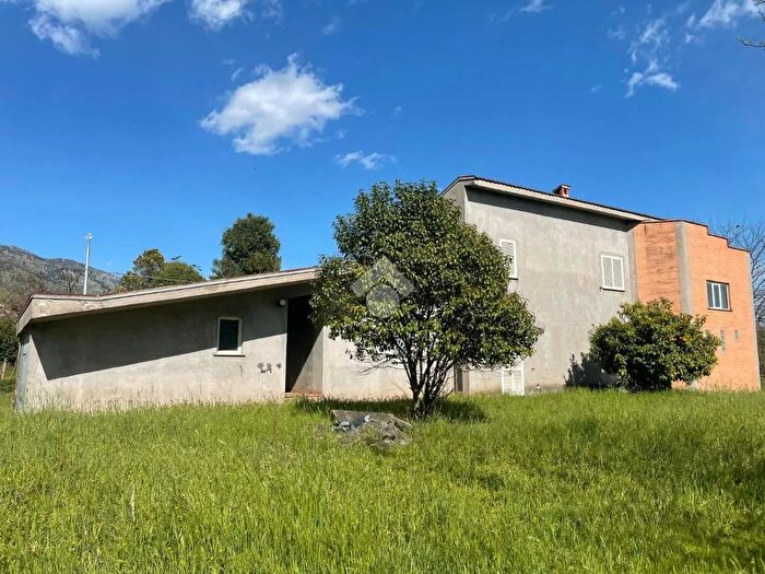 Casa quadrilocale in vendita in Via Casilina Nord, Piedimonte San Germano