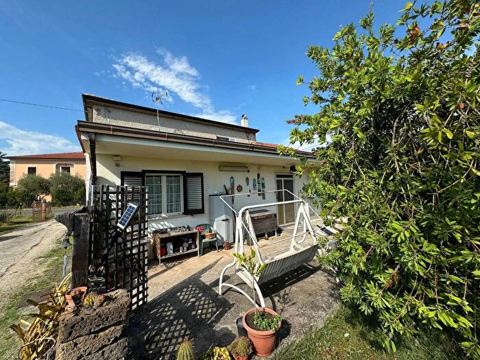 Casa quadrilocale in vendita in Via Casilina Nord Roccasecca, Roccasecca