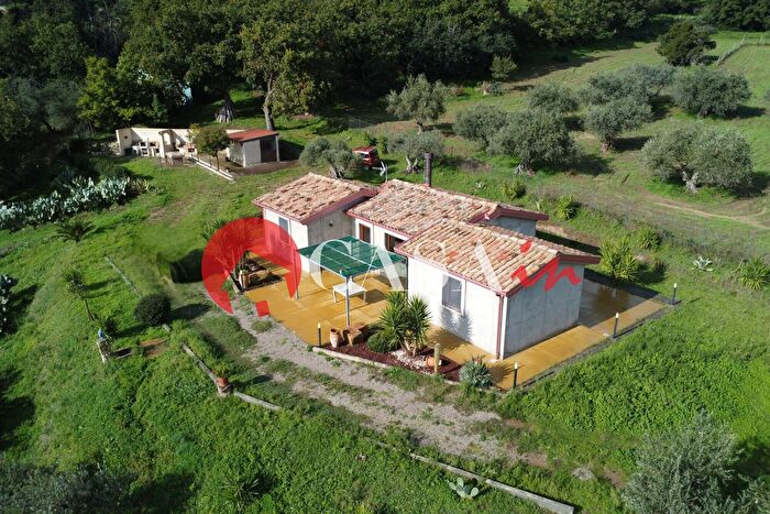 Casa trilocale in vendita in Contrada San Marco Snc, Nicosia