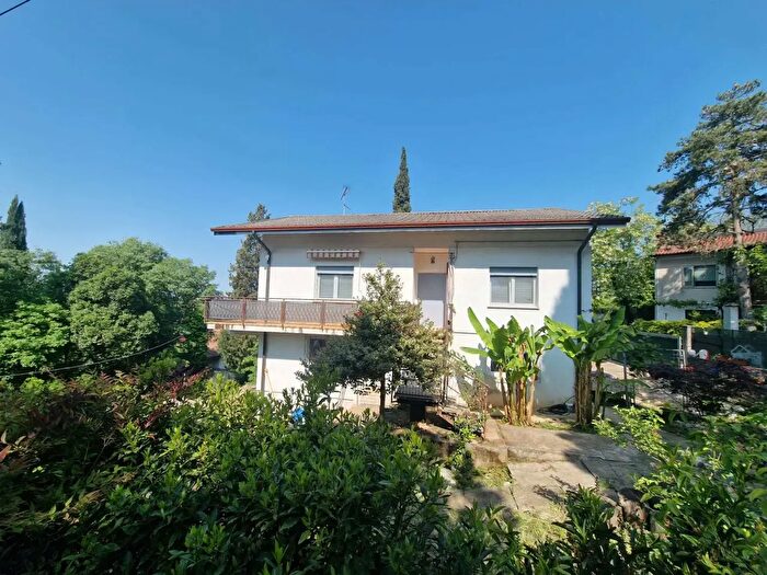 Casa con 7 locali in vendita in Via dei Pini, Sagrado