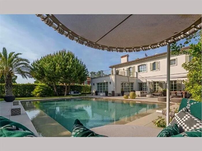 Casa in vendita in Forte Dei Marmi