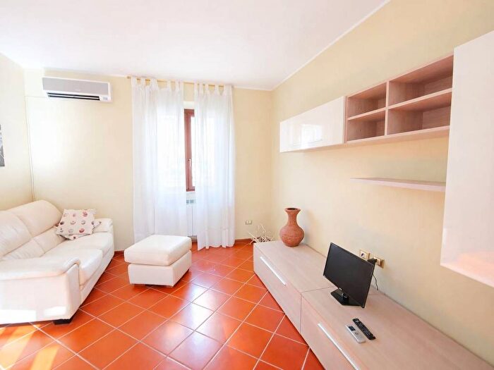 Appartamento bilocale in affitto in Via Edmondo De Amicis, Crenna Bettolino, Gallarate