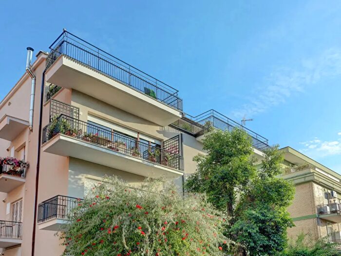 Appartamento quadrilocale in affitto in Via Satrico, Latina