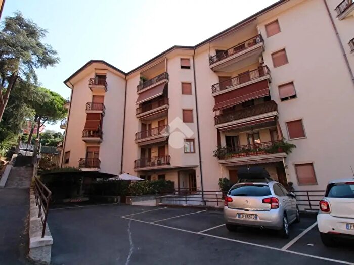 Appartamento bilocale in vendita in Viale Devoto, Chiavari