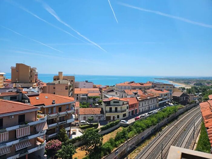 Appartamento quadrilocale in vendita in Abruzzi, Termoli