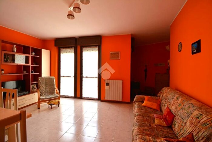 Appartamento trilocale in vendita in Via Ceresoli, Capriate San Gervasio