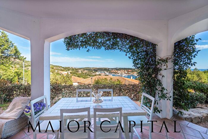 Appartamento quadrilocale in vendita in Via dellAncora Porto Cervo, Arzachena