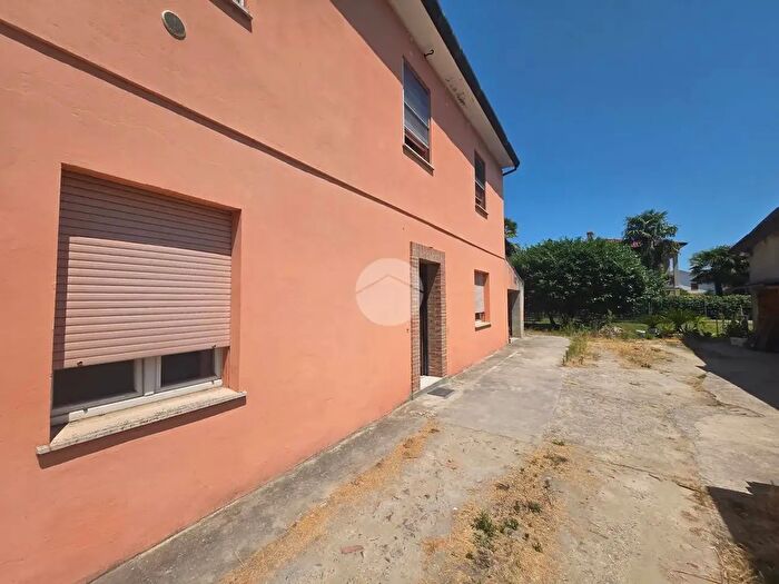 Appartamento quadrilocale in vendita in Via Rodolfo Morandi, Sant'Agata Sul Santerno