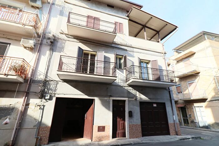 Casa trilocale in vendita in Via Cesare Battisti N, Palagonia
