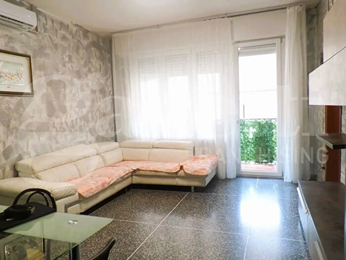 Appartamento quadrilocale in vendita in Via Orsini, Cento